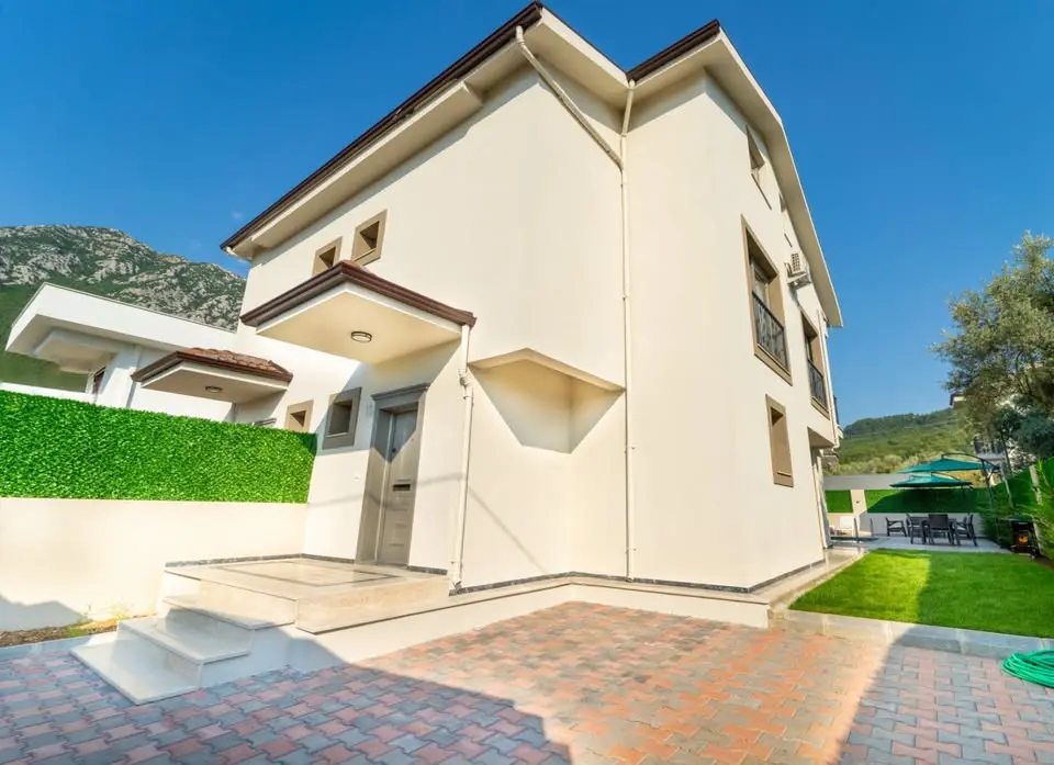 Home in Uzumlu